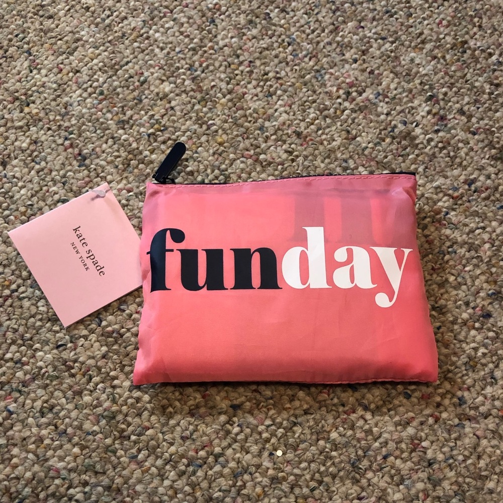π Kate Spade β οΈ Fun Day Reusable Shopper Tote - Picture 2 of 7